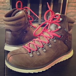 Merrell Polar Waterproof Hiker Boots fits like 9